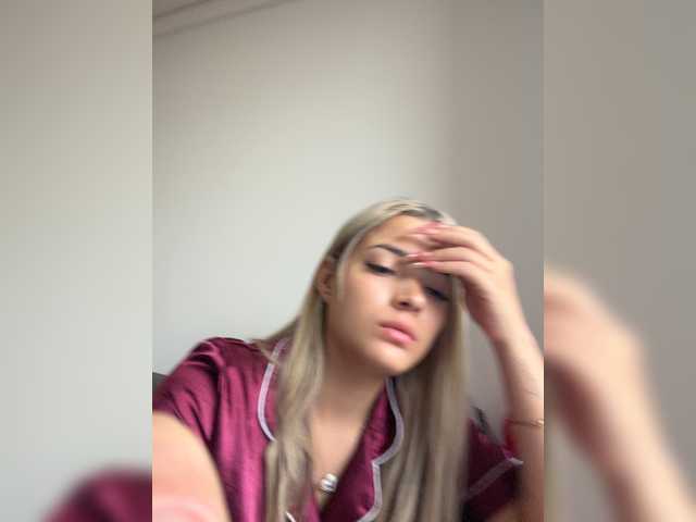 Aisha-engel live cam on BongaCams