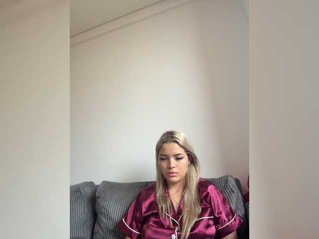 Aisha-engel live cam on BongaCams