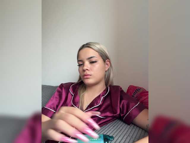 Aisha-engel live cam on BongaCams
