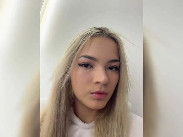 Aisha-engel live cam on BongaCams
