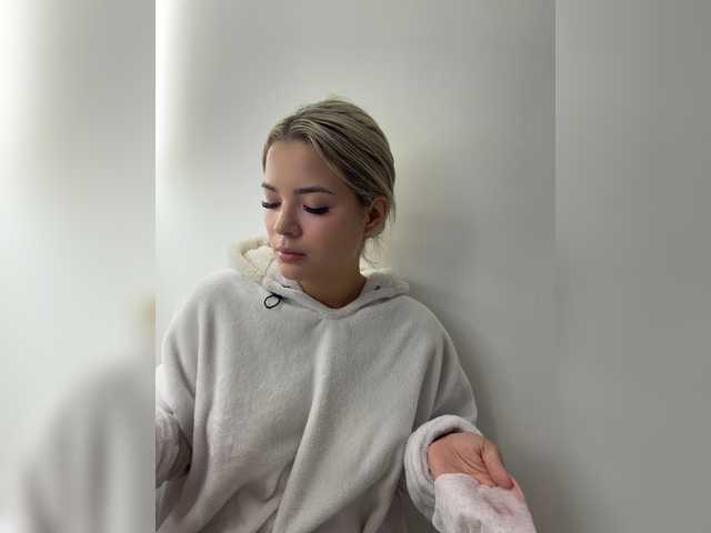 Aisha-engel live cam on BongaCams