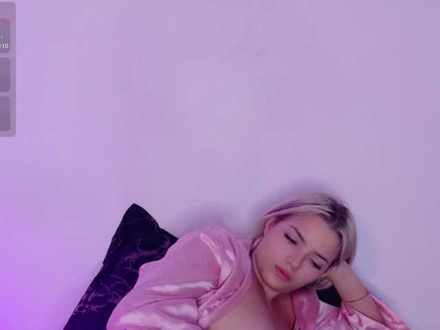 Aisha-engel live cam on BongaCams