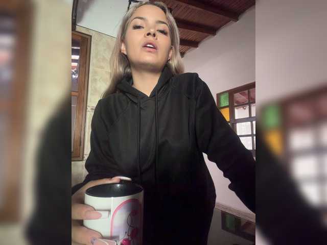Aisha-engel live cam on BongaCams
