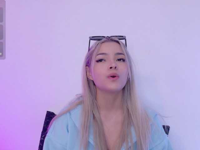 Aisha-engel live cam on BongaCams