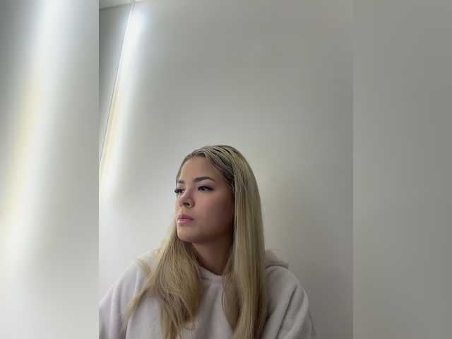 Aisha-engel live cam on BongaCams