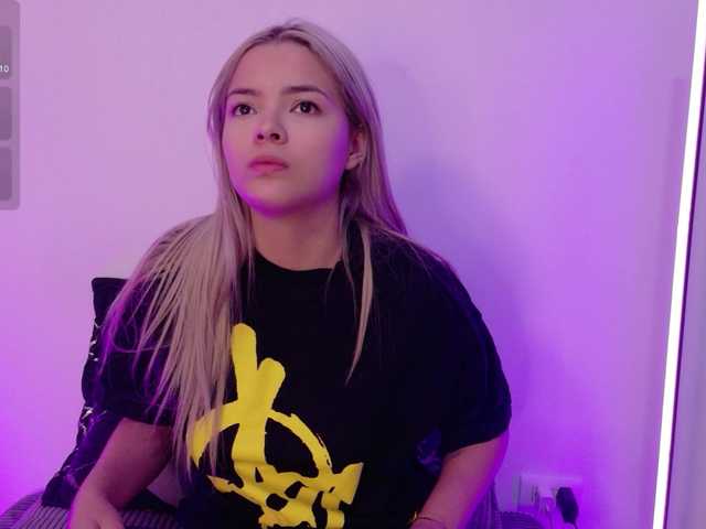 Aisha-engel live cam on BongaCams