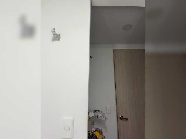Aisha-engel live cam on BongaCams
