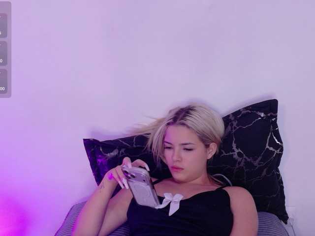 Aisha-engel live cam on BongaCams