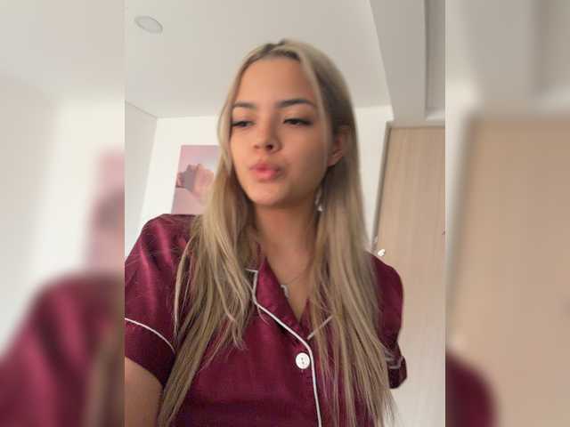 Aisha-engel live cam on BongaCams