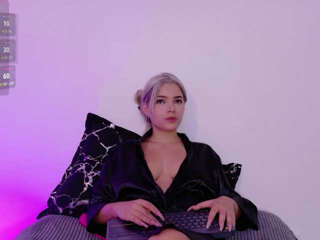 Aisha-engel live cam on BongaCams