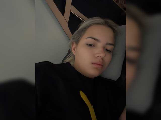 Aisha-engel live cam on BongaCams