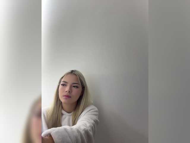 Aisha-engel live cam on BongaCams
