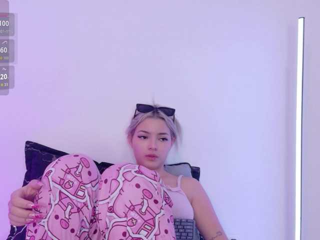 Aisha-engel live cam on BongaCams