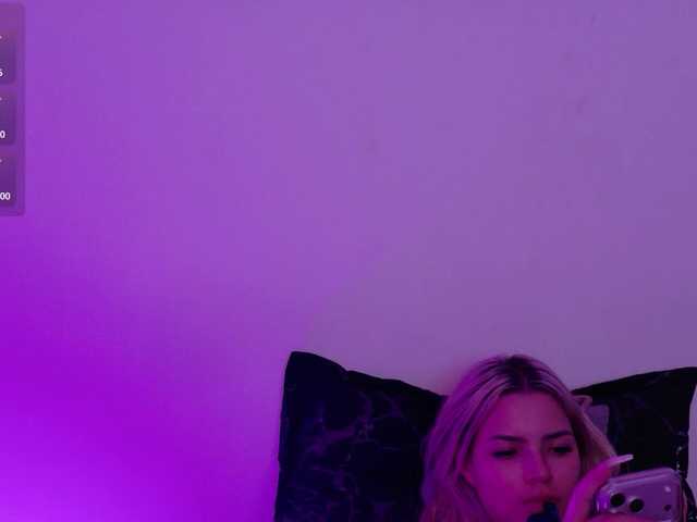 Aisha-engel live cam on BongaCams