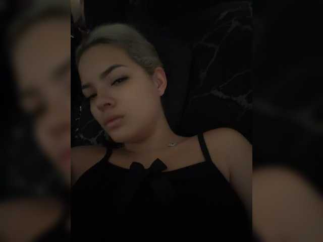 Aisha-engel live cam on BongaCams
