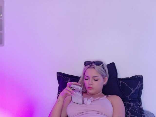 Aisha-engel live cam on BongaCams