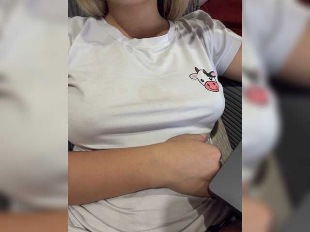 Aisha-engel live cam on BongaCams