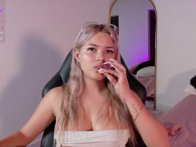 Aisha-engel, en vivo ahora en BongaCams