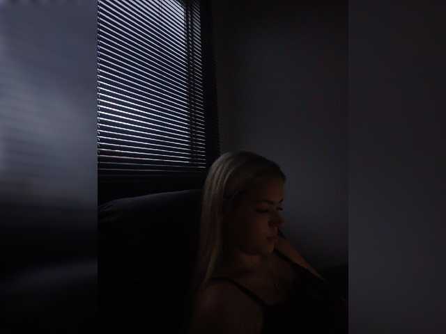 Aisha-engel live cam on BongaCams