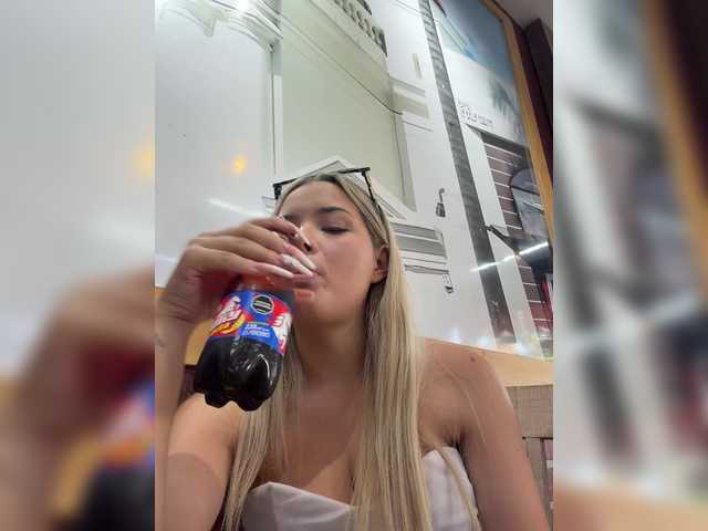 Aisha-engel live cam on BongaCams