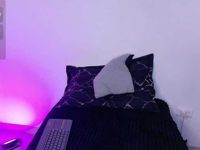 Aisha-engel live cam on BongaCams