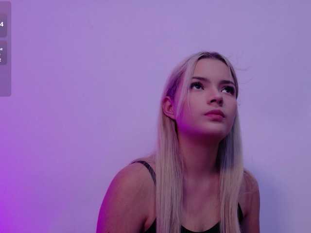 Aisha-engel live cam on BongaCams
