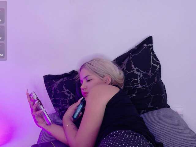 Aisha-engel live cam on BongaCams