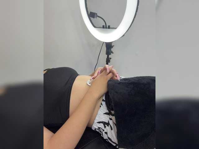 Aisha-engel live cam on BongaCams