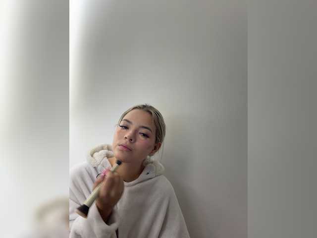 Aisha-engel live cam on BongaCams
