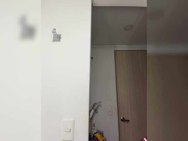 Aisha-engel live cam on BongaCams