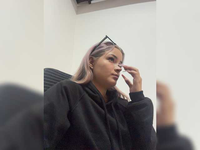 Aisha-engel live cam on BongaCams