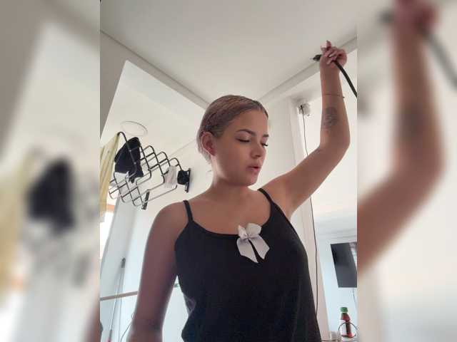 Aisha-engel live cam on BongaCams