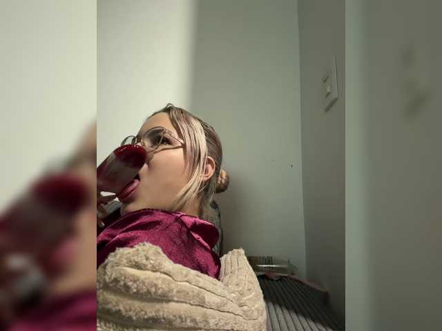 Aisha-engel live cam on BongaCams