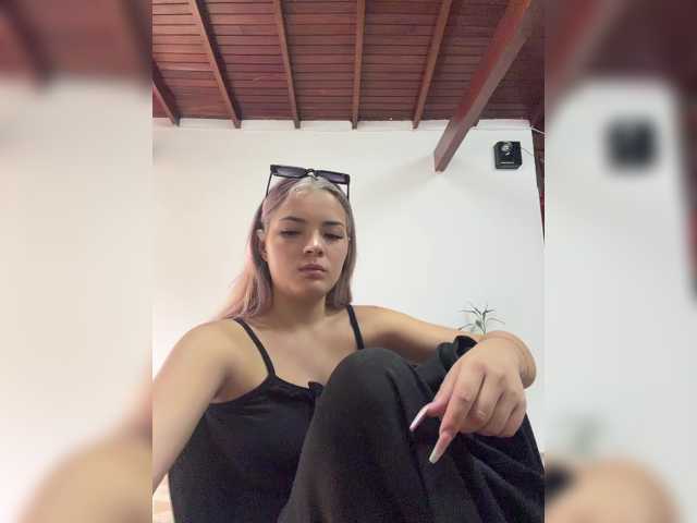 Aisha-engel live cam