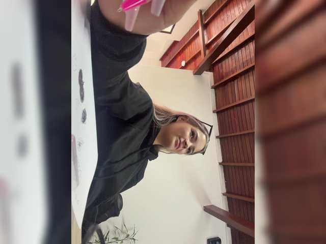 Aisha-engel live cam on BongaCams