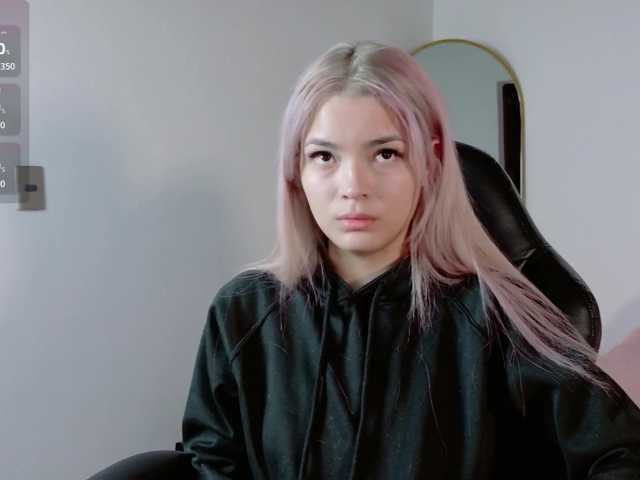Aisha-engel live cam on BongaCams