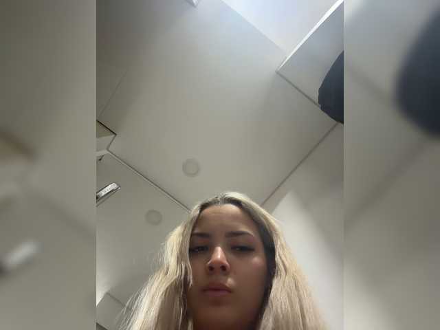 Aisha-engel live cam on BongaCams