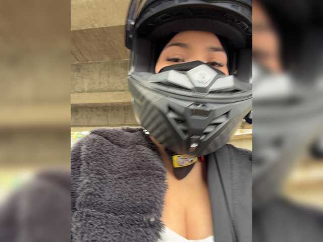 Aisha-engel live cam on BongaCams