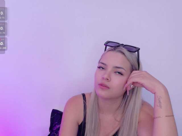 Aisha-engel live cam on BongaCams