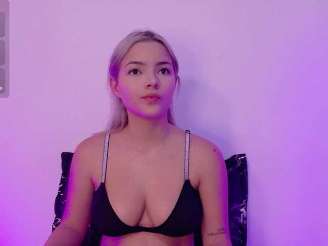 Aisha-engel live cam on BongaCams
