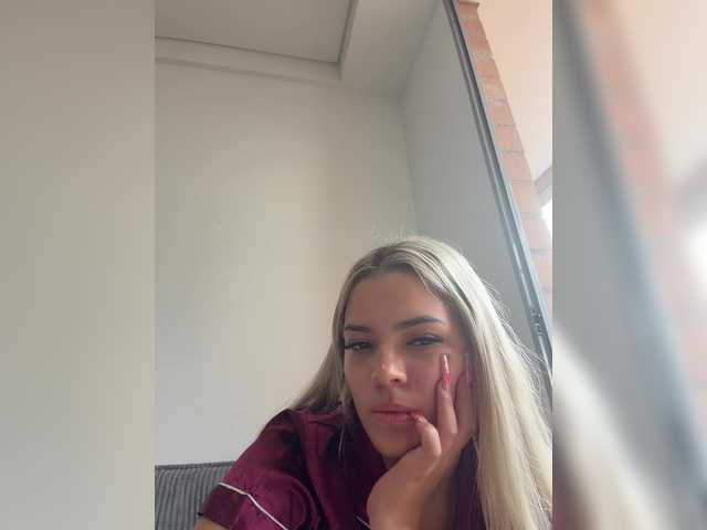 Aisha-engel live cam on BongaCams