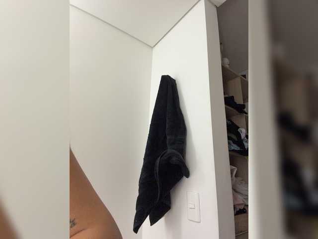 Aisha-engel live cam on BongaCams