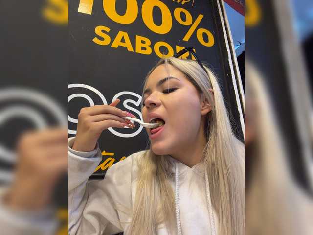 Aisha-engel live cam on BongaCams