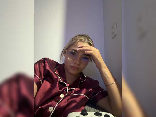 Aisha-engel live cam on BongaCams