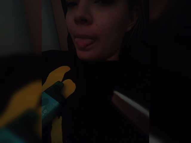 Aisha-engel live cam on BongaCams