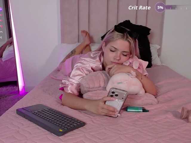 Aisha-engel live cam on BongaCams