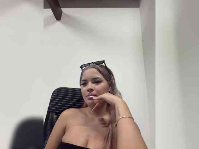 Aisha-engel webcam