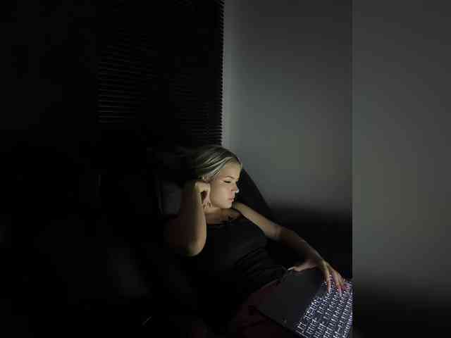 Aisha-engel webcam