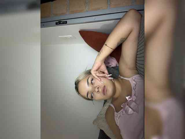 Aisha-engel webcam