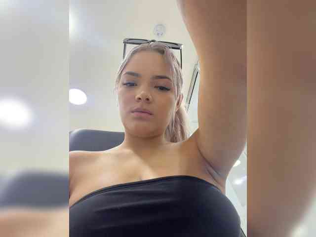 Aisha-engel webcam